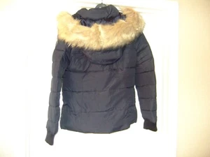 Navy Blue Padded Jacket - fur trimmed hood - size M - Abercrombie & Fitch - Picture 1 of 3
