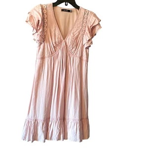 Doe & Rae Sommerkleid rosa Rüschenärmel V-Ausschnitt Häkelbesatz Small - Bild 1 von 10
