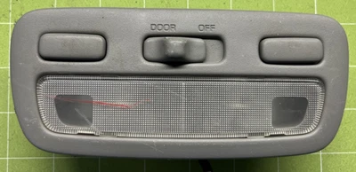 Toyota Paseo 1992-1995 gris techo cúpula central delantera mapa luz OEM Foto 1 de 4