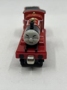 Thomas & Friends Diecast Take Along N Play JAMES THE TROUBLE WITH TREES RARO - Foto 1 di 6