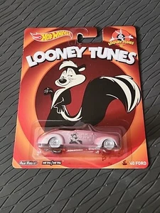 2013 Real Riders - LOONEY TUNES - 40 Ford - HOT WHEELS 1:64 - Picture 1 of 3