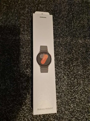 Samsung Galaxy Watch 7 *BRAND NEW SEALED* 40mm Green SM-L300 Bluetooth WiFi GPS - Image 1 of 4