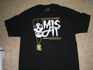 T-shirt nera MISFIT by Flat Fitty catena oro Gesù nuova in borsa XL!!!! - Foto 1 di 6