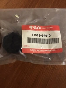 Suzuki Outboard Flush Connector Plug 17913-94610 Genuine OEM Parts A - Picture 1 of 5
