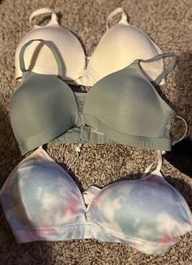 Wonder Nation Niñas Taza Moldeada Bralette Ajustable Paquete de 3 Talla 36 Gancho y Ojo - Imagen 1 de 7