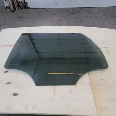 Стекло левой задней двери водителя с оттенком конфиденциальности подходит для 07-14 Escalade 27510 - Изображение 1 из 4