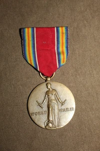 Original WW2 U.S. Victory Medal w/Full Pin Back Ribbon - Picture 1 of 3