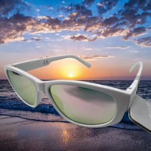 NEW White Square Sunglasses Authentic FOSTER GRANT West Loop Unisex 100% UVA - Picture 1 of 5