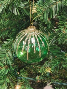 Adorno de Navidad de vidrio brillante verde Wizardi F07M7-7-LH76-23229 - Imagen 1 de 3