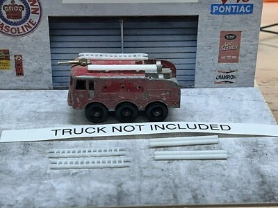 Matchbox Series No 63 Airport Foamite Crash Tender Truck (HOSES AND LADDERS) - Image 1 of 3