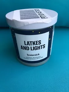 Homesick Natural Wax Blend Candle Latkes and Lights 7.5 Ounces - Bild 1 von 2
