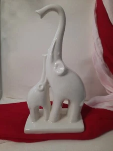 Mother & Baby Elephant Statue Sculpture Figurine White Porcelain 9.5" H x 5"L - Picture 1 of 9