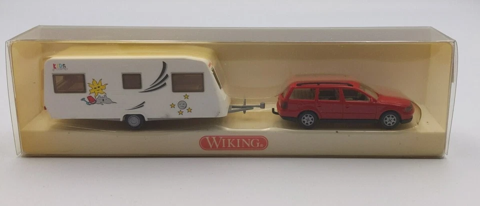 Wiking 063 HO Volkswagen Passat Carrying Camper - Image 1 of 1