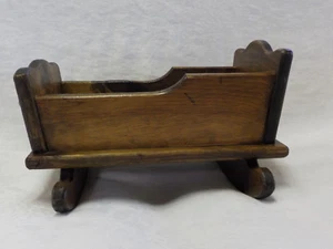 Vintage Wooden Doll Cradle Hand Crafted 15" X 11.5" X 10.5" By Douglas H. Mills - Picture 1 of 12