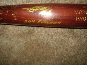 CHICACO CUBS MATT SZCZUR IN PERSON AUTO GU BROKEN Bat-2011 FUTURES - Picture 1 of 7