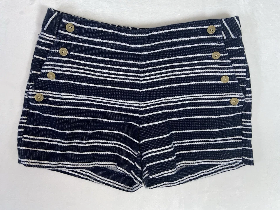 女式 Banana Republic 短裤航海条纹 2 码柔软棉/聚乙烯二手状况完好 — 第 1/4 张图片