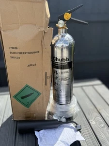CHROME PREMIUM 2 KG CO2 FIRE EXTINGUISHER CE OFFICE ELECTRICAL SHOPS RESTAURANTS - Picture 1 of 5