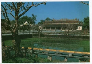Thai Hoa Court Hall - Hue Vietnam Postcard - Picture 1 of 2