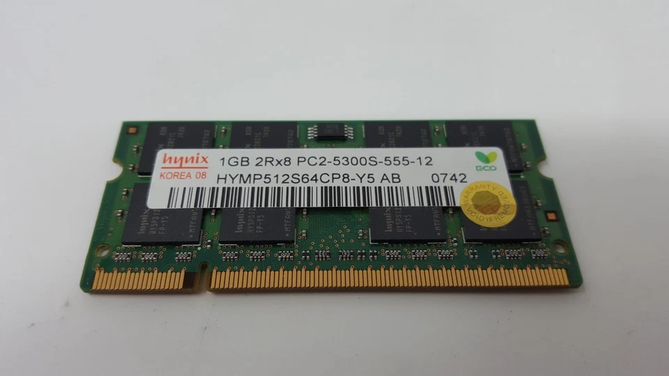 Toshiba Equium A200-1V0 RAM Memory 1GB PC2 5300S DDR2 Hynix HYMP512S64CP8-Y5 - Image 1 of 4