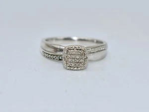 1/10 CT TW White Diamond Sterling Silver Engagement/Promise Halo Ring Size 7 - Picture 1 of 22