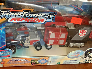 Hasbro Transformers Armada Powerlinx Optimus Prime / Corona Sparkplug 2003 Mint