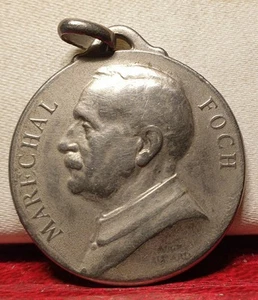 1918 WW1 FRANCIA CIONDOLO 28MM MEDAGLIA FOCH comandante militare - Foto 1 di 2