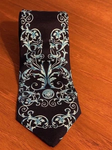 Nueva corbata VERSACE azul barroca con estampado de medusa de seda nueva sin etiquetas 57-L hecha en Italia - Imagen 1 de 5