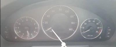 2005-2005 E-класса OE спидометр калибра кластер 111K миль Mercedes-Benz - Изображение 1 из 4