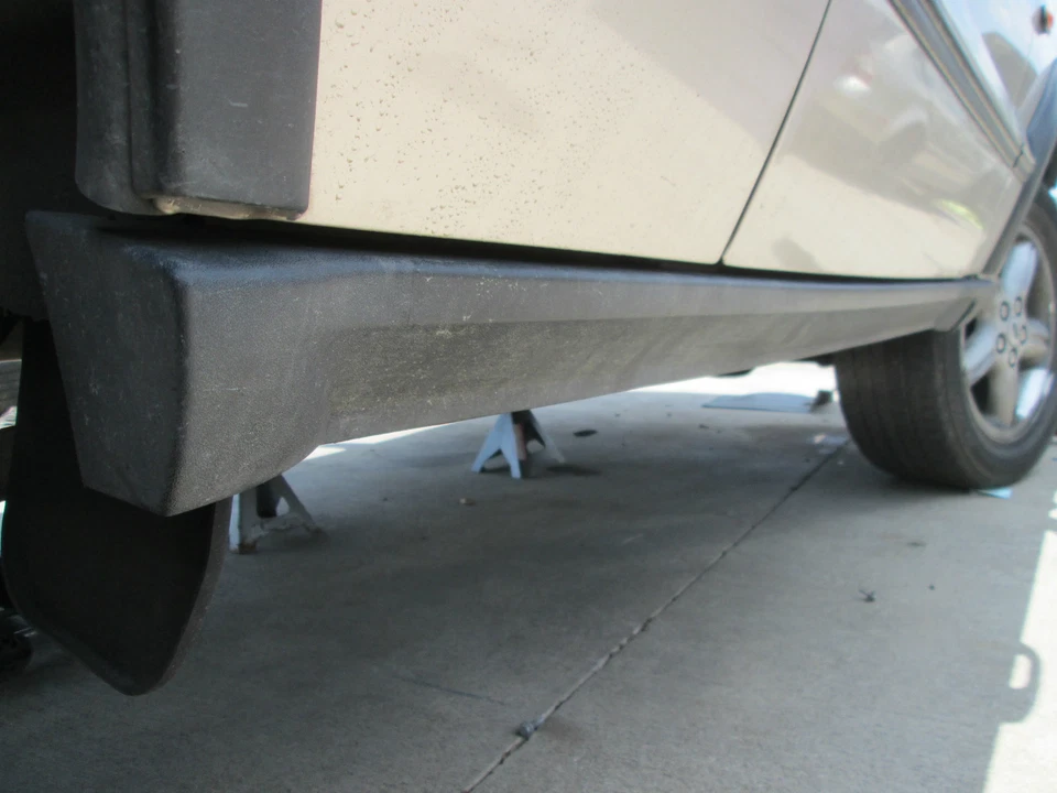 1999 2000 2001 2002 2003 2004 Land Rover Discovery faldón lateral derecho  Foto 1 de 1