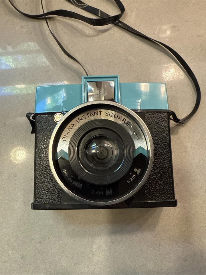 Lomography Diana Instant Fujifilm Square Film Camera W/ Accessories Photo Fun - Image 1 of 4