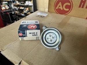 Tapa de llenado de aceite NOS GM 850843 FC-2 Corvette Camaro Chevelle NCRS - Imagen 1 de 13