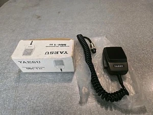 Yaesu MH-1 B8 Microphone 8 Pin Up Down - Zdjęcie 1 z 7
