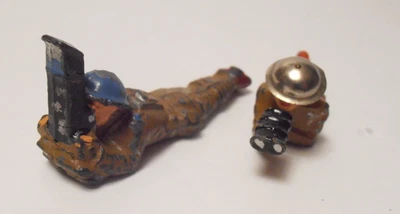 Lote de 2 soldados de juguete Barclay Manoil *PERISCOPIO Y BINOCULARES SOLDADOS figuras* Foto 1 de 4