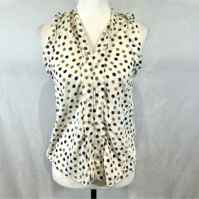 White blue mocha and burgundy polka dot vneck top size small - Image 1 of 4