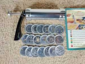 Shule Cookie / Biscuit Press - W/ 20 Discs - Picture 1 of 4