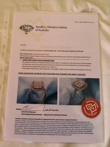 Ladies 18ct Gold Diamond Ring - Picture 1 of 4