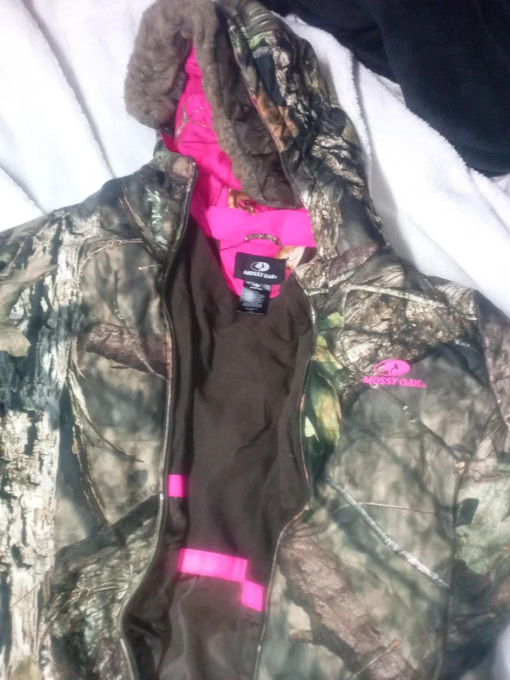 Casaco Mossy Oak camuflado rosa feminino tamanho XL capuz isolado zíper completo - Imagem 1 de 4