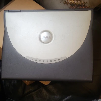 Dell Inspiron 4150 14.1” Pentium 4M 1.6GHz 30GB Windows XP Ref. Caja 3 4 Foto 1 de 4