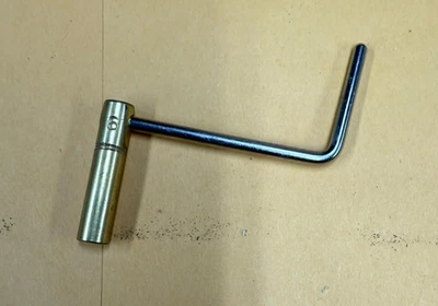 New Brass Clock Key / Crank Size 6 / 3.75 mm For Seth Thomas #2 Regulator - Image 1 of 4