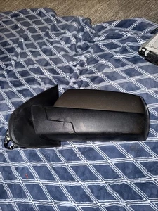 (Crack) 2014-18 Chevy Silverado Sierra OEM Power Mirror Left Driver Side23180101 - Picture 1 of 6