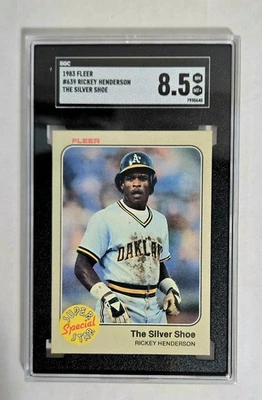 Zapato de béisbol Fleer 1983 Ricky Henderson The Silver SGC 8,5 casi nuevo-como nuevo+ Foto 1 de 2