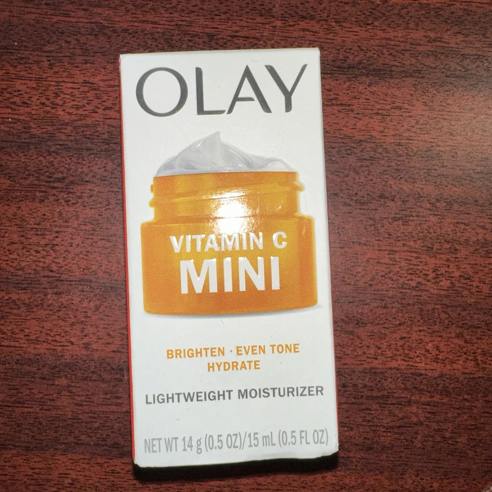 Olay Regenerist Vitamin C+ Peptide 24 Moisturizer for Dry Skin, 0.5 oz Trial Siz - Image 1 of 1