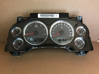 2007 07 GMC Yukon Denali / 1500 Speedometer Cluster 82K - Image 1 of 3