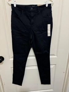 NWT Women's 8 Universal Thread High Rise Skinny Black Jeans - Picture 1 of 2