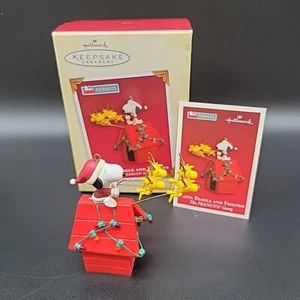 Santa Beagle and Friends Snoopy Holiday Ornament Hallmark 2005 Christmas Peanuts - Picture 1 of 15
