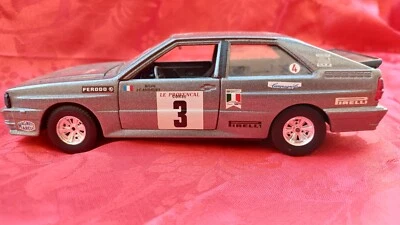 AUDI QUATTRO USATO NO BOX  BURAGO SCALA 1/24 - Immagine 1 di 4