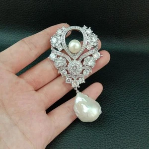 White gold plated  Cz micro White keshi pearl brooch - Picture 1 of 4