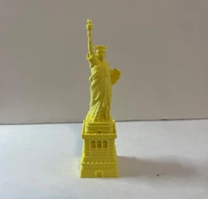 Statue of Liberty Yellow Plastic 4 Inches High - Picture 1 of 5