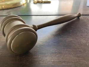 Vintage Solid Brass Auctioneer Hammer / Judge’s Gavel / Paperweight Mallet- 8” - Picture 1 of 6