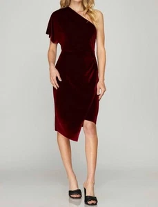 She + Sky one shoulder drop sleeve velvet dress with wrap skirt Wine - Picture 1 of 13